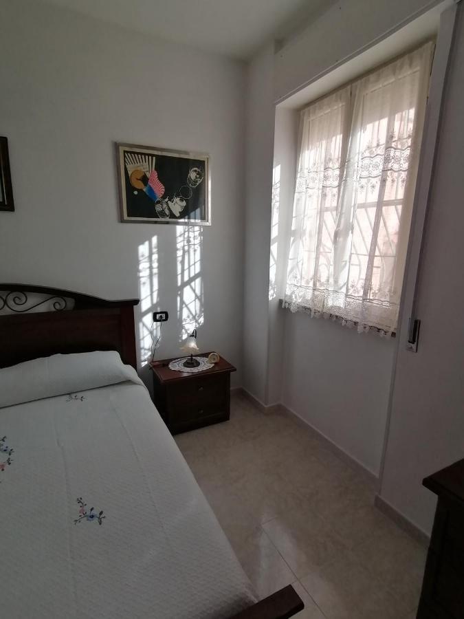 Lemon House Apartment ซัสซารี ภายนอก รูปภาพ