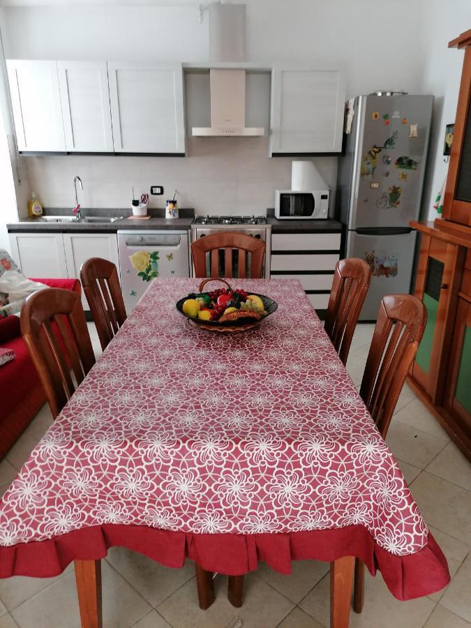 Lemon House Apartment ซัสซารี ภายนอก รูปภาพ