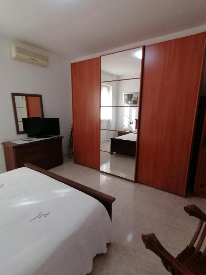 Lemon House Apartment ซัสซารี ภายนอก รูปภาพ